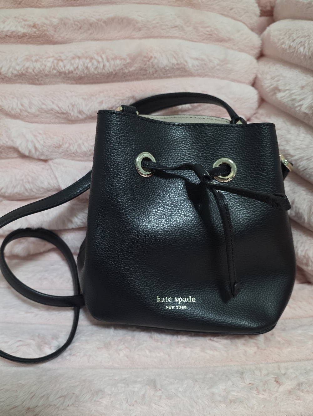 Kate Spade Black Leather Bucket Bag Crossbody Drawstring Gold Hardware BRAND NEW